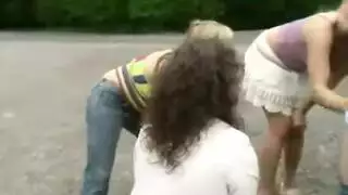 سكس هواة هنود و نيك حار جدا يشتعل بين العشيقين الذان وجدا الفرصة ساخنة لممارسة السكس