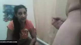 إباحية حمام: الزوج يصور مشهد جنسي صريح لمتعتك