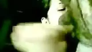 تدليك الزب حتي القذف بالأيدي