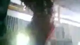 شب مصري يزنق علي فرن العيش